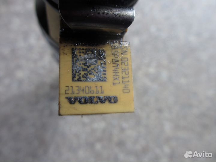 Насос-форсунка Volvo 21340611