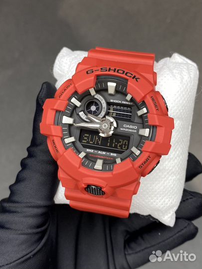 Часы Casio G-Shock GA-700-4A