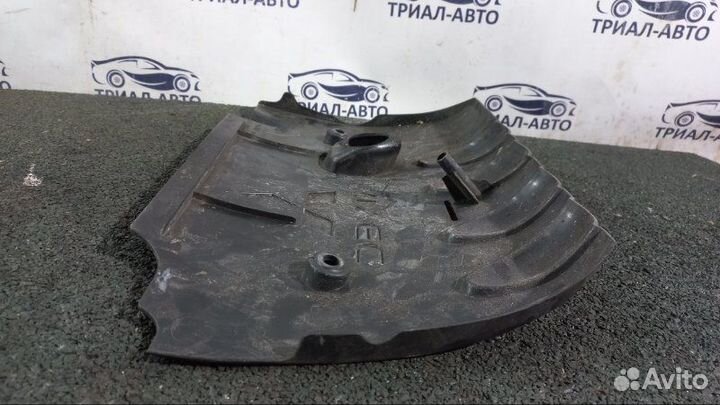 Накладка двигателя lancer