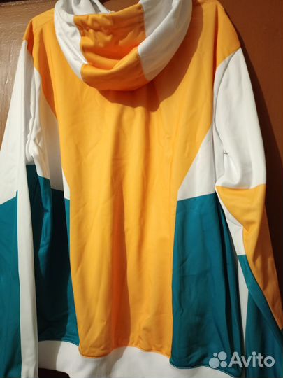 Спортивный костюм женский