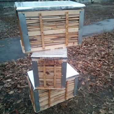 Продам ульи для пчел из камыша