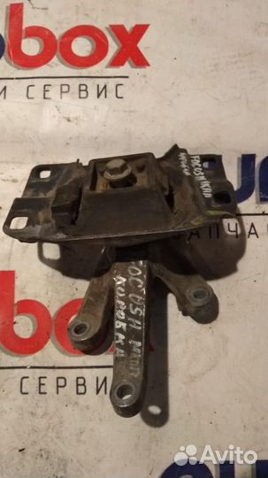 Кронштейн опоры кпп Ford Focus II 2008-2011