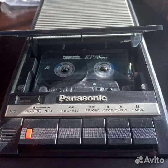 Эксклюзив новый Panasonic RQ-2104