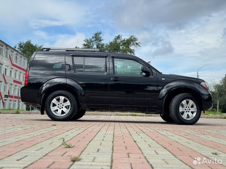 Nissan Pathfinder 2.5 AT, 2006, 210 000 км