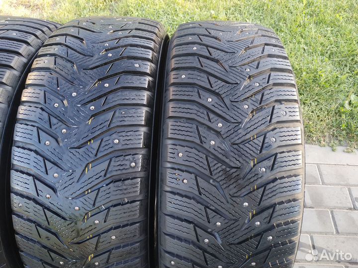 Kumho WinterCraft Ice WI31 235/65 R17 108T