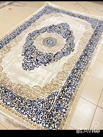 Ковер шерстяной