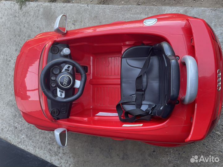 Детский электромобиль Audi