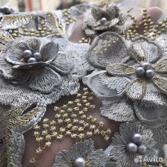 Нашивка аппликация на платье серебро вышивка цветы