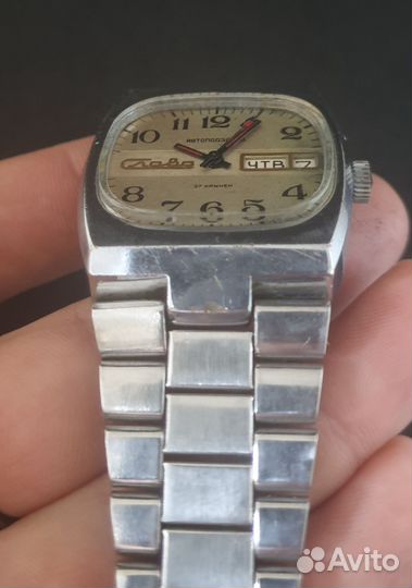 Часы Слава телевизор