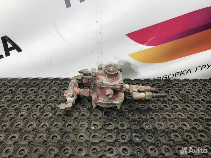 Кран управления тормозами прицепа