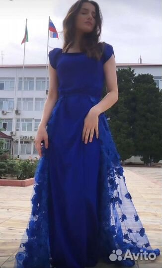 Вечернее платье