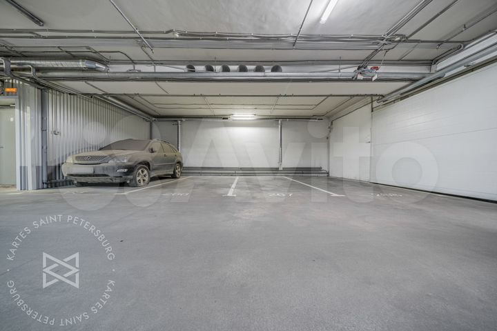 Машиноместо, 13 м²