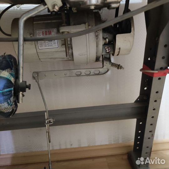 Швейная машина бу