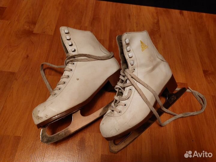 Коньки фигурные