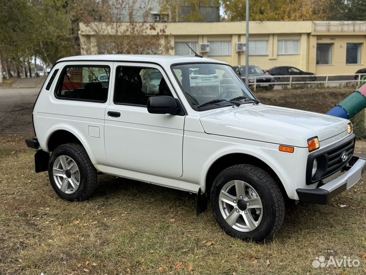 ВАЗ Niva Legend 1.7 МТ, 2023, 2 570 км