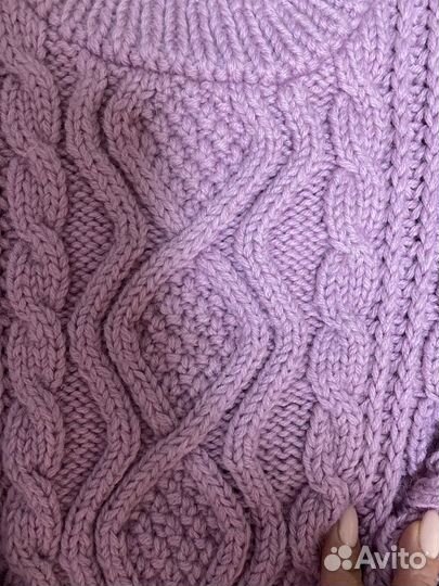 Свитер женский