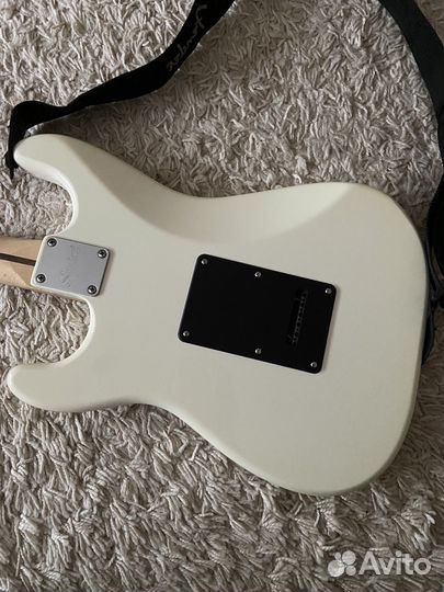 Электрогитара fender squier Stratocaster белая