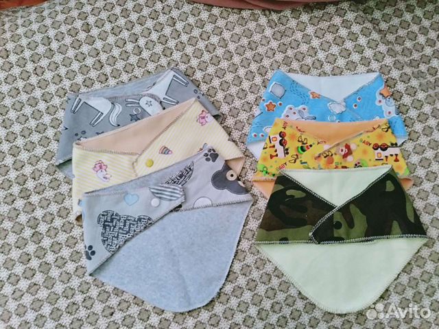 Детские нагрудники- слюнявчики