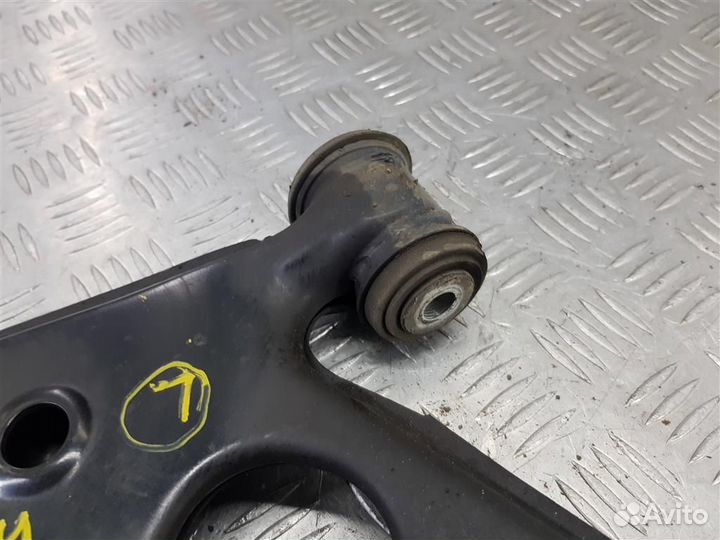 Рычаг передний левый Фиат Doblo