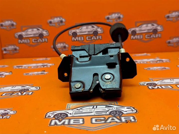 Замок багажника w203 C-class 112.946