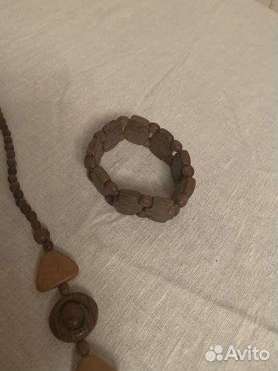 Комплект бусы, серьги, браслет из дерева