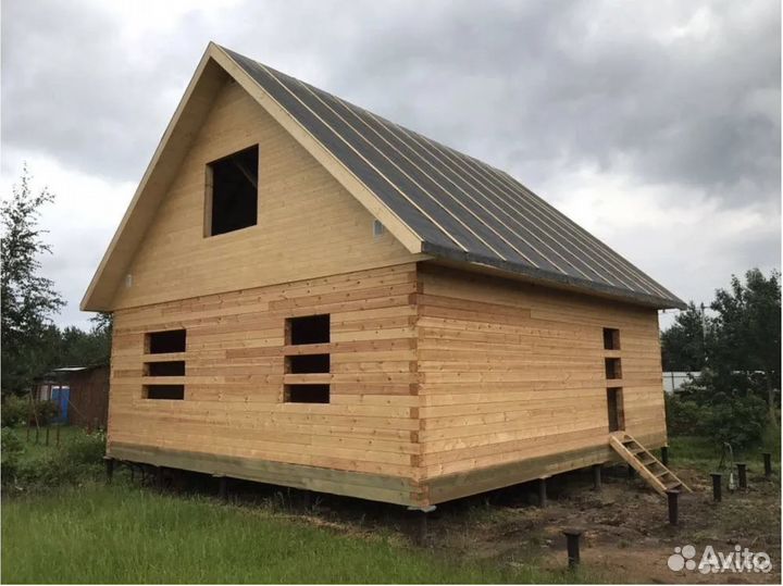 Бригада строителей