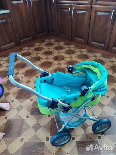 Коляска для кукол