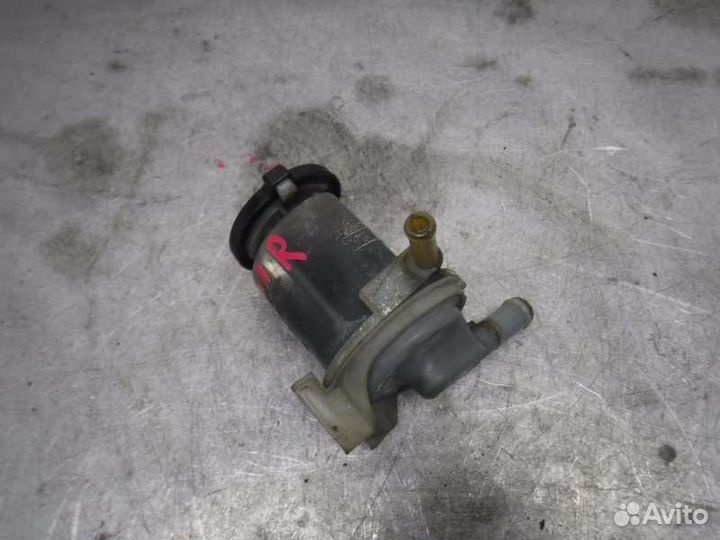 Бачок гидроусилителя Toyota Corolla 124 правый