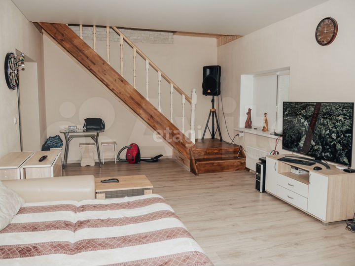 Дом 166 м² на участке 14 сот.