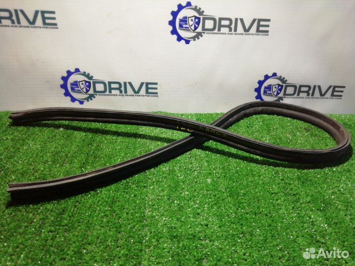 Уплотнитель капота Hyundai I20