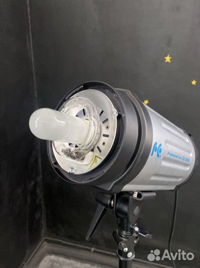 Моноблок Falcon Eyes DE-600B