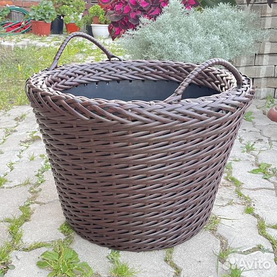 Дровница, кашпо с ручками