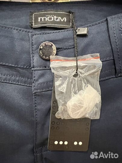Джинсы- брюки новые