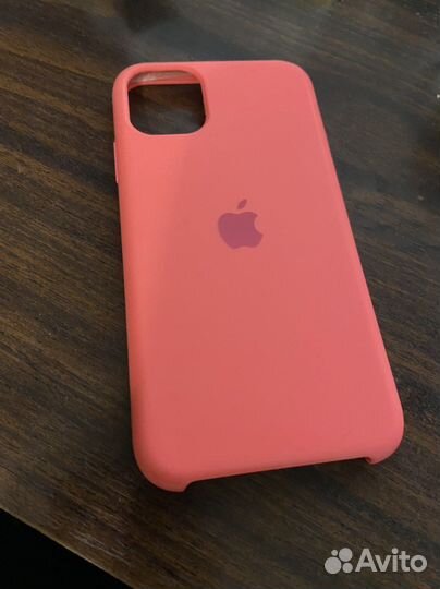 Чехол на iPhone 11