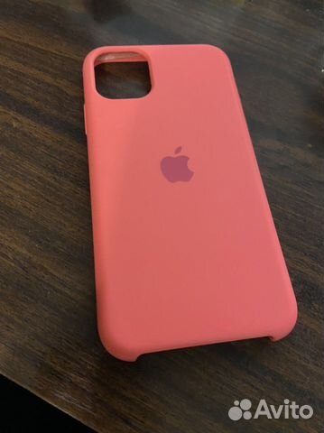 Чехол на iPhone 11