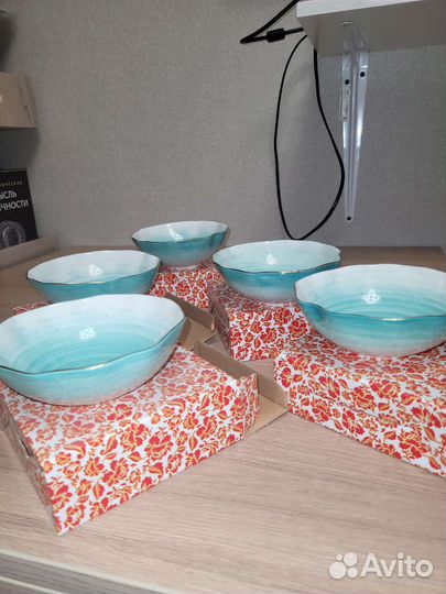 Набор столовой посуды (новый)