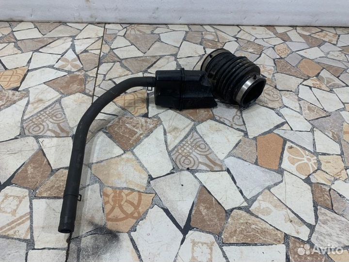 Патрубок воздушного фильтра Nissan Teana J32