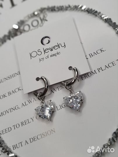 Серьги с цирконами