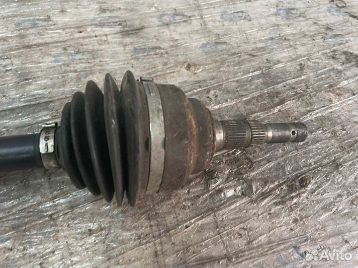 Привод передний Opel Zafira A F75 Z22SE 2005