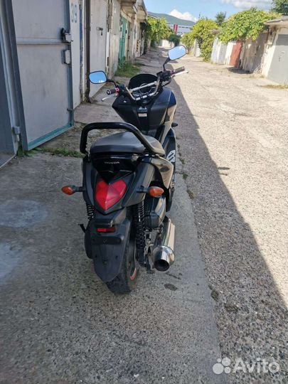 Honda faze 250