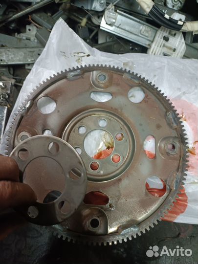 Маховик Nissan Tiida 1.6 АКПП