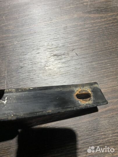 Кронштейн глушителей Harley-Davidson V-Rod 02-06