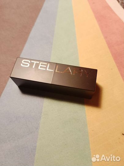 Помада блестящая