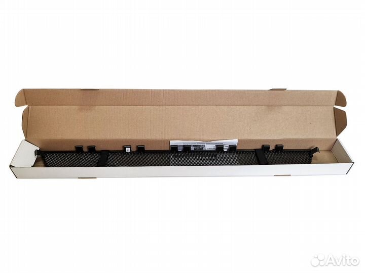 Защитная сетка радиатора низ черная Volkswagen Tig