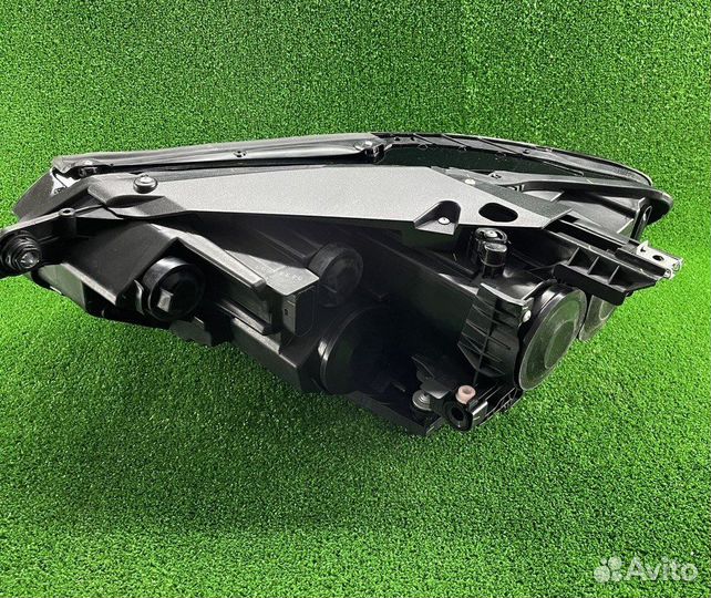 Фара правая Пассат 14-20