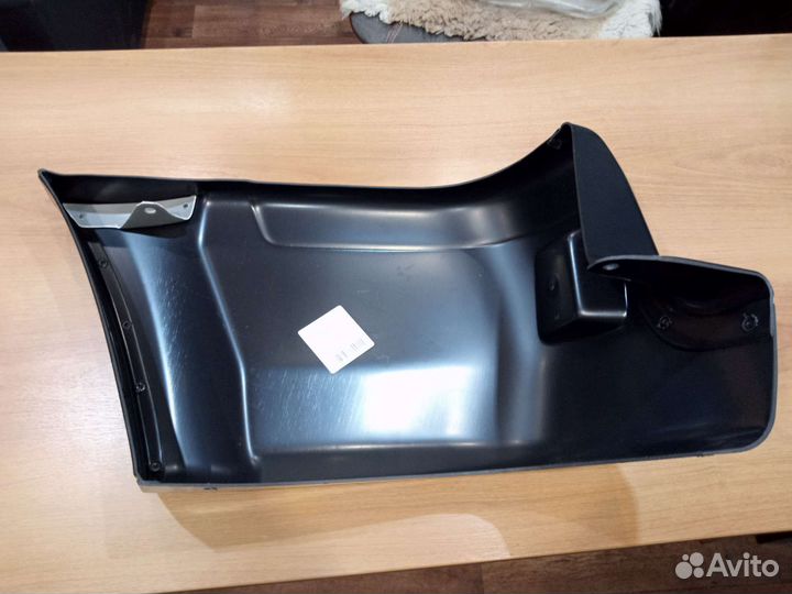 Накладка заднего бампера правая УАЗ Патриот