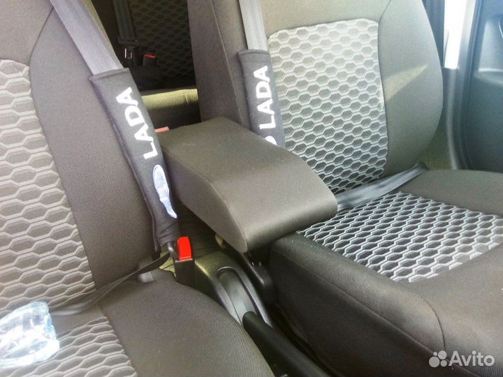 Подлокотник LADA Granta откидной