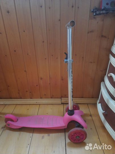 Самокат детский 3хколесный со светящимися колесами