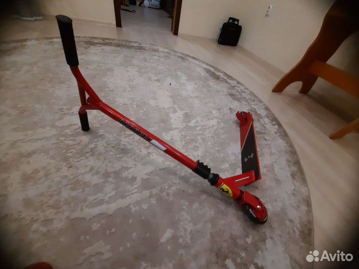 Трюковой самокат новый