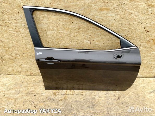 Передняя правая дверь Toyota Camry XV70 2017-2023